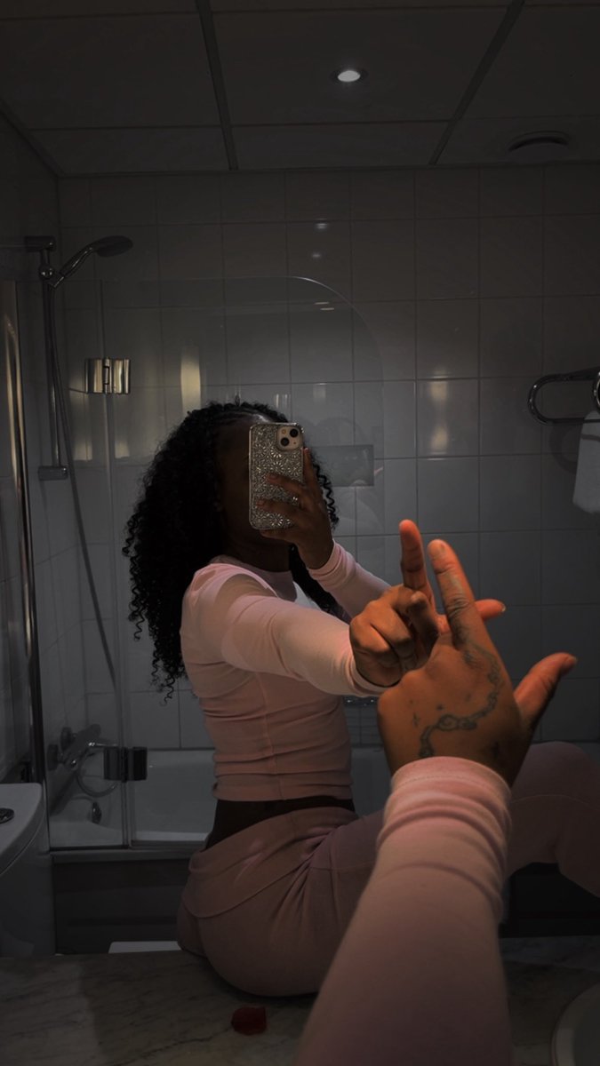 BaddieGoddess tweet media