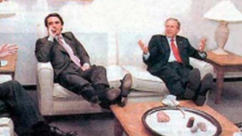 <a href="/NunezFeijoo/">Alberto Núñez Feijóo</a> <a href="/ppopular/">Partido Popular</a> La credibilidad internacional de Aznar terminó con 193 españoles masacrados en unos minutos, por culpa de sus aventuras.