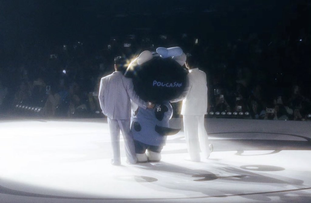 air ⋆˚࿔ tweet media