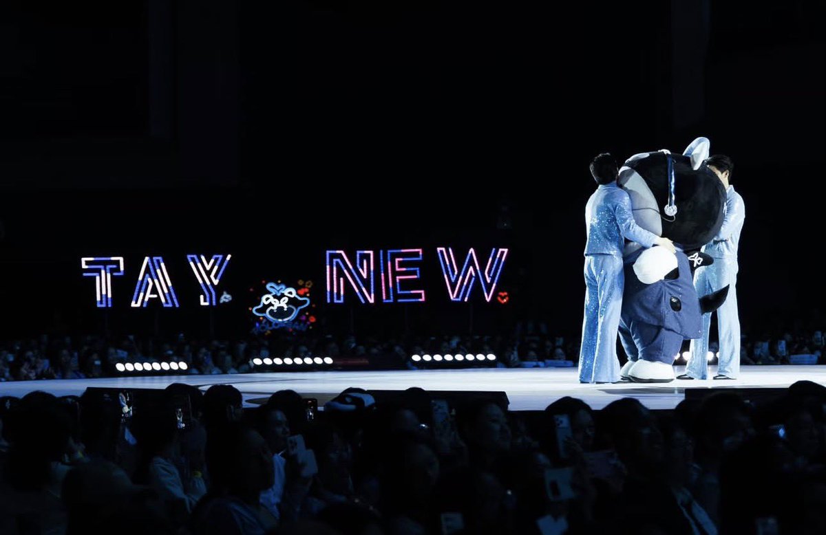 air ⋆˚࿔ tweet media