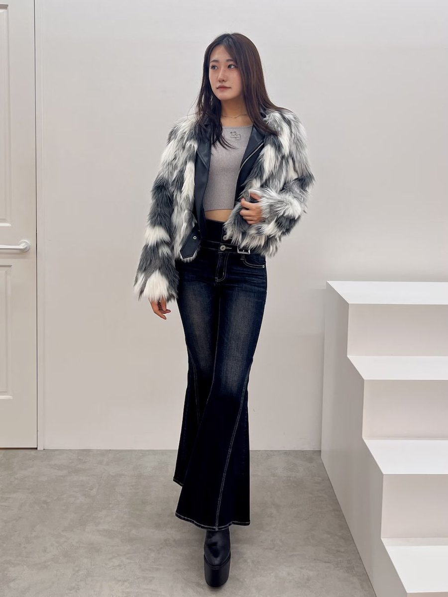 met_denim's tweet photo. 美人店員のyumenoさん https://t.co/k5KpqYPBMN