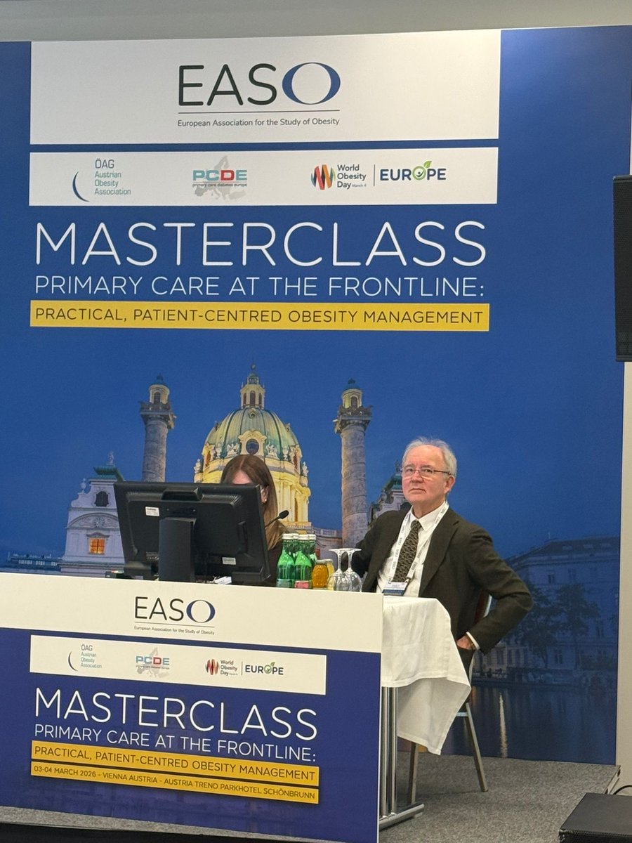 EASOobesity's tweet photo. And weโre off! @EasoPresident Volkan Yumuk co- chairs our joint Masterclass.
Great to see colleagues in Primary Care here from across Europe, we have a full house and a full programme! #EASOed @PCDEurope https://t.co/4fCTOnJWik