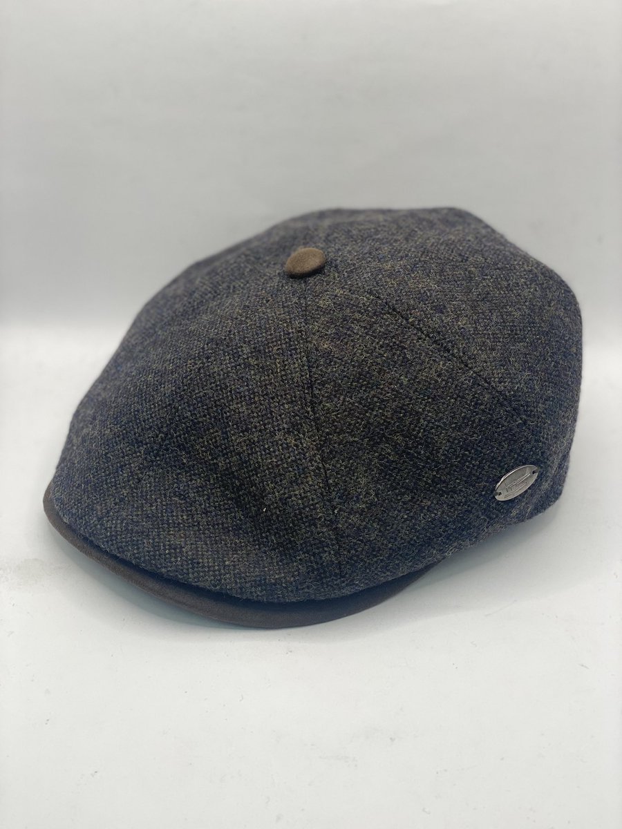 TheHatmanshop's tweet image. Change your style this season with our Woven Flat Caps

Slim fitting 8 panel button top cap. 

Available in store and online.

Shop online thehatman.com 
email: INFO@THEHATMAN.NET for any assistance.

📸 @_imantus

#flatcaps 
#TheHatMan 
#Birminghamal