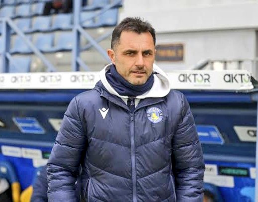 HellasFooty's tweet photo. ✅ Asteras Tripolis have promoted B team coach Giorgos Antonopoulos to the first team replacing Milan Rastavac 🇬🇷✍️🔵🟡

#AsterasTripolis #SLGR https://t.co/E7fgJ00XyO