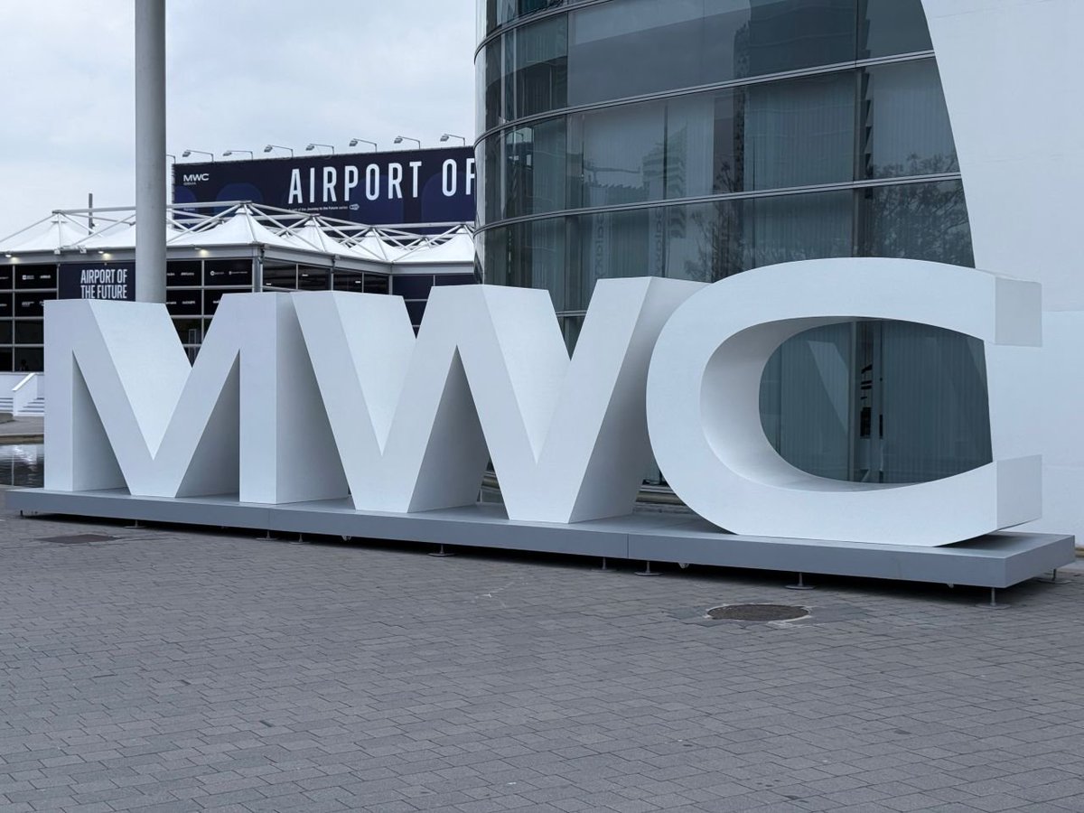 Spideradio tweet media