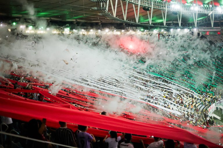 igorlznews's tweet photo. A tendência é que as vendas de ingressos para sócios comecem ainda hoje. Chegou a hora de fazermos a diferença! Compre seu ingresso, vá ao Maracanã e apoie o nosso Fluminense. https://t.co/0BhW7XYIT9