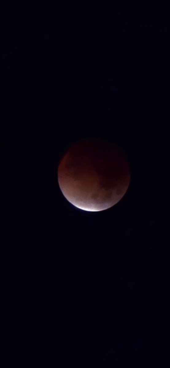 La luna hoy 5:05 am