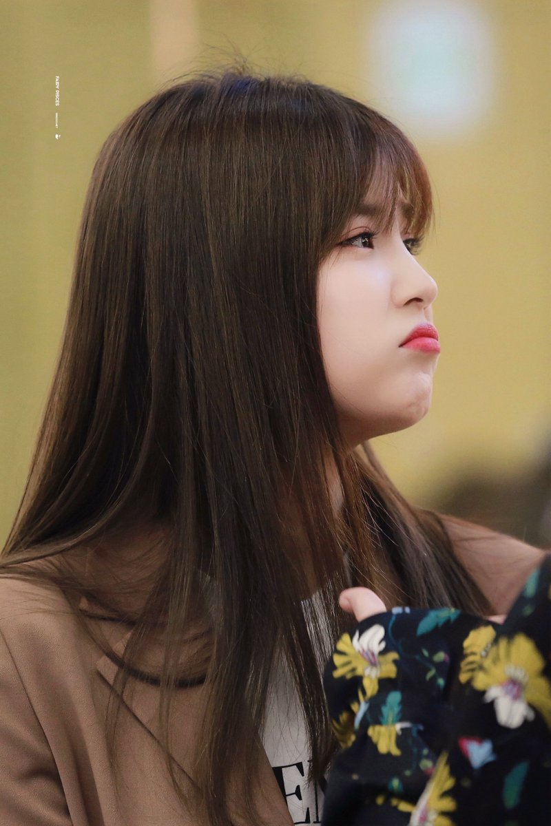 🌸

<a href="/Apinkpcr/">박초롱</a> 

롱이 생일 축하해🎉

#에이핑크 #박초롱 #초롱 
#CHORONG #APINK
#HAPPY_CHORONG_DAY