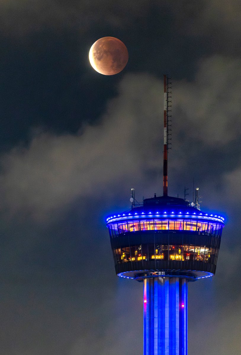 Andrew J. Whitaker tweet media