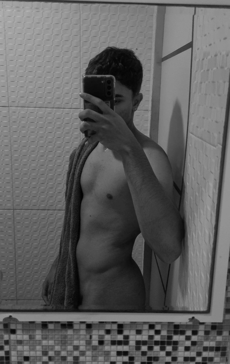 Não tá grande coisa, mas estou amando como meu corpo está atualmente 🥹
