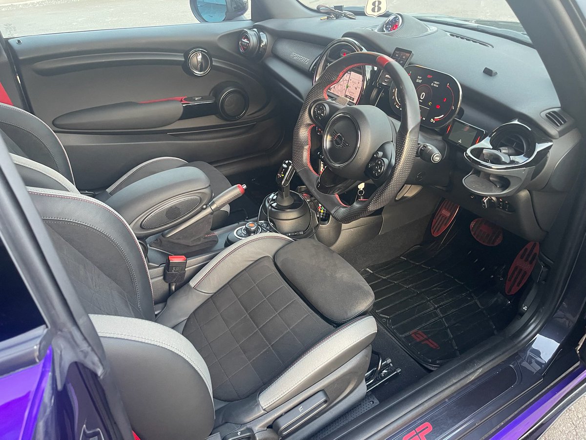 MCC_Complete's tweet image. ⭐️FOR SALE⭐️
ミニ ジョン・クーパー・ワークスGP 
BC FOGED AIRLIFT FI-exhaust Niエアロ
詳しくはこちら↓
carsensor.net/usedcar/detail…
#mini #jcwgp #jcw #車販売 #車買取