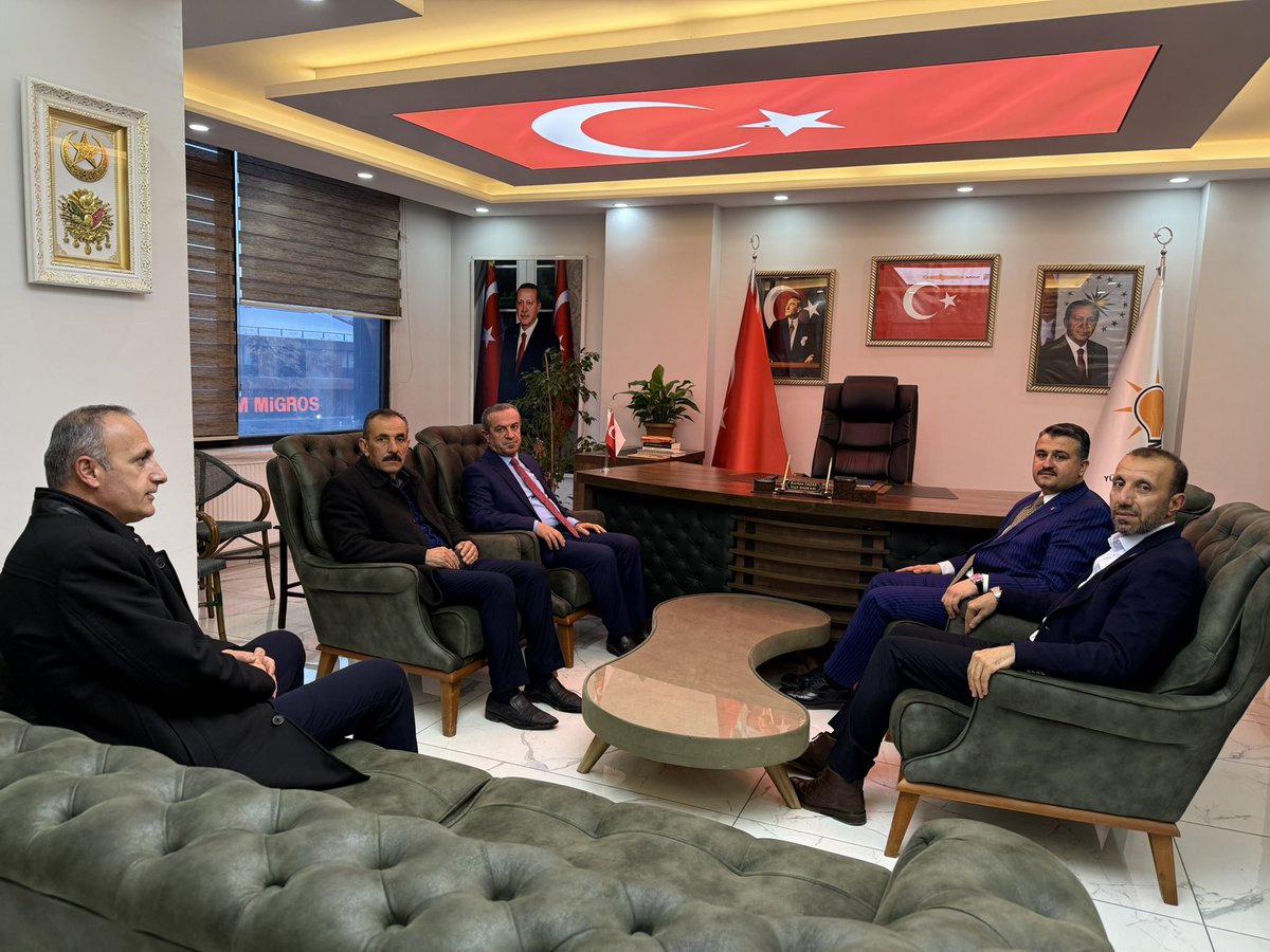 📍 AK Parti Yüksekova İlçe Başkanlığı – Hakkari

İl Başkanımız Sayın Zeydin Kaya ile birlikte; İlçe Başkanımız Sayın Burhan Yaşar ve teşkilat mensuplarımızla bir araya geldik.

Teşkilat çalışmalarımızı değerlendirerek sahadaki koordinasyon ve motivasyonumuzu güçlendirdik.

Birlik