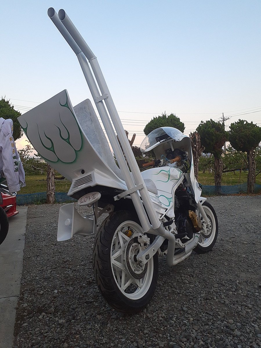 __744_'s tweet photo. まだまだ未完成 https://t.co/UG56RSM5tP