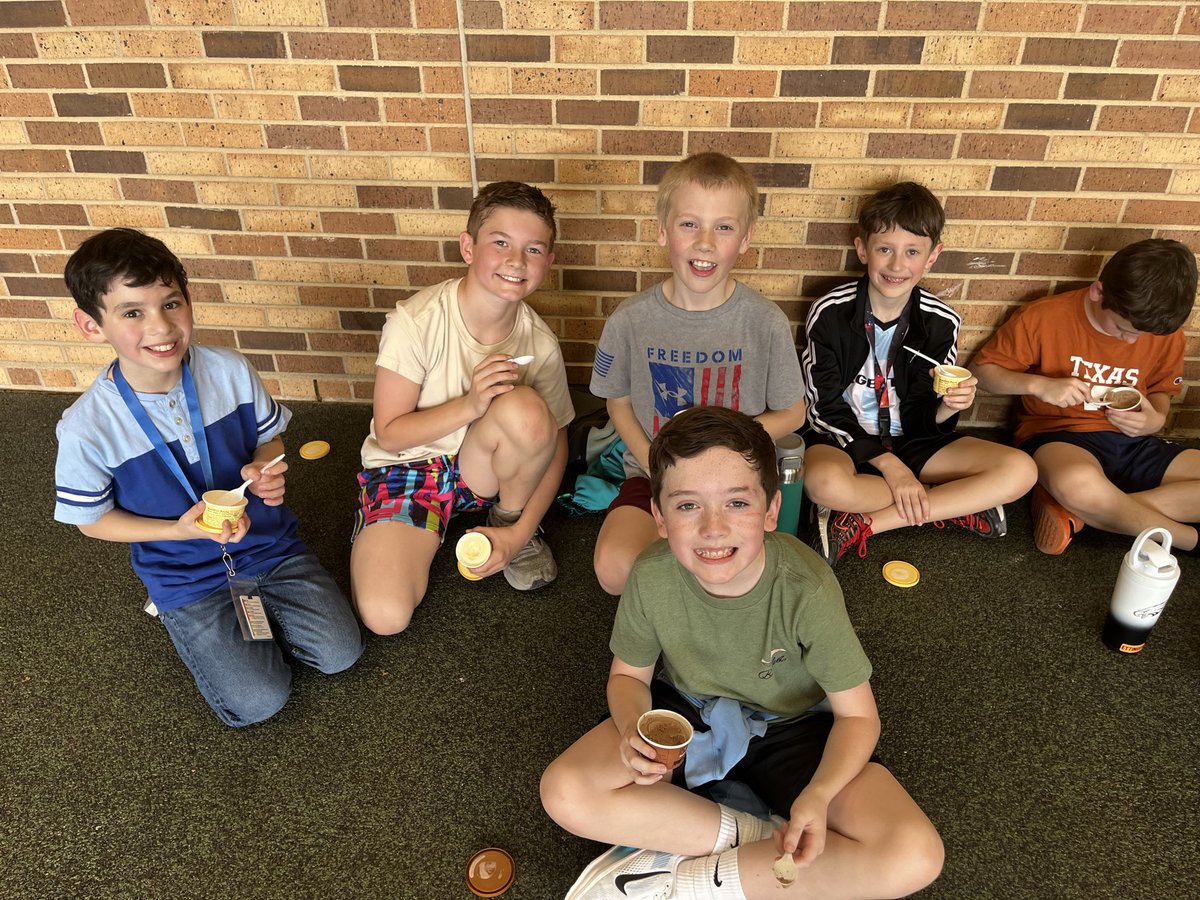 Ashley Pondrom tweet media