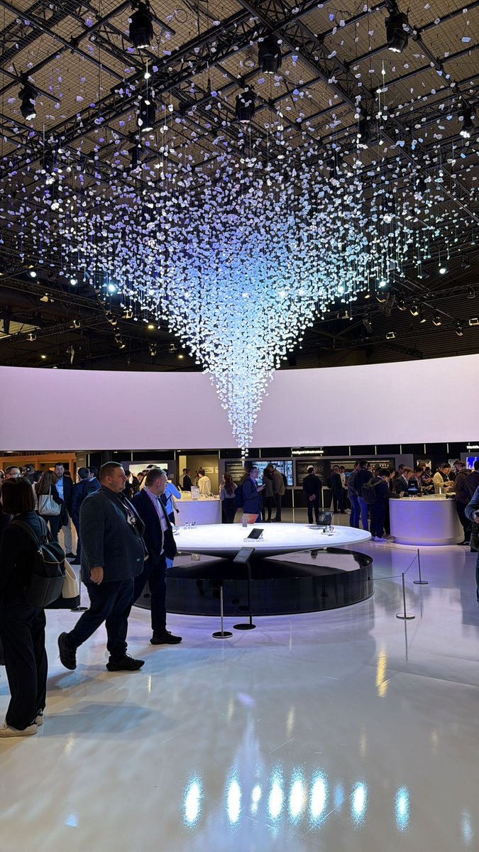 Stratos Global Solutions tweet media