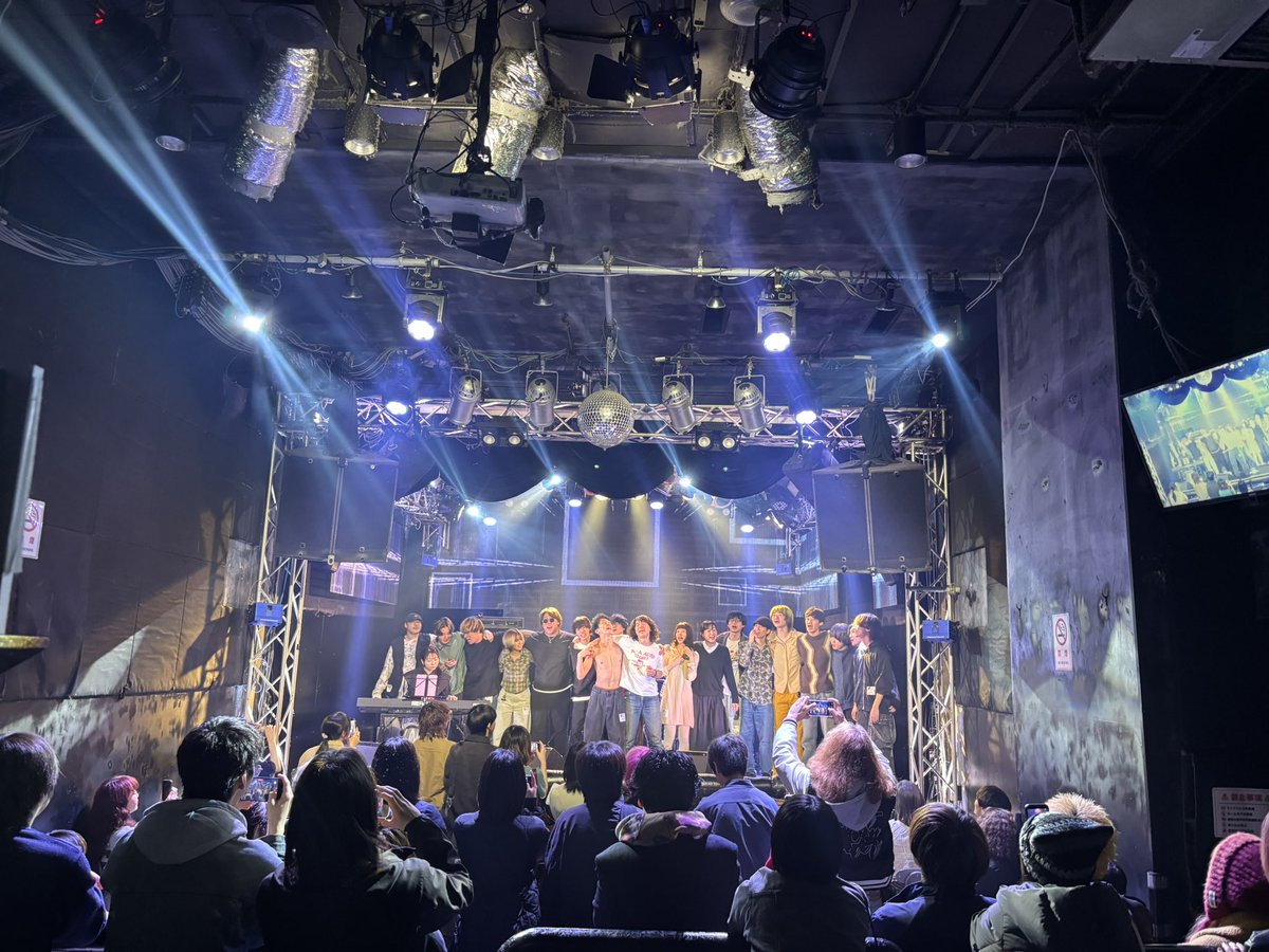 shobi_pm's tweet photo. 2年生のみなさん！心が熱くなる卒業ライブをありがとう！ https://t.co/NQeBP50qH5
