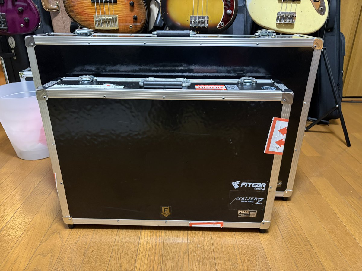 BaMaruyama's tweet photo. とうとうドデカボードを導入して新メインボード完成!
デカい!
広い!
配線楽!!
ライブが楽しみ!
#エフェクターボード
#anagram
#ALBIT
#freethetone
#innerbamboo
#vemram
#booinghero https://t.co/IJMHW1Prkl