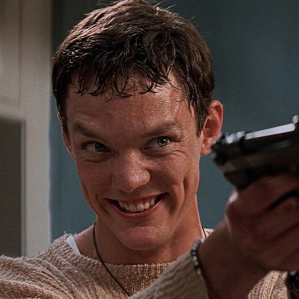 BOMBA! Kevin Williamson revela que Stu Macher quase foi confirmado vivo ...