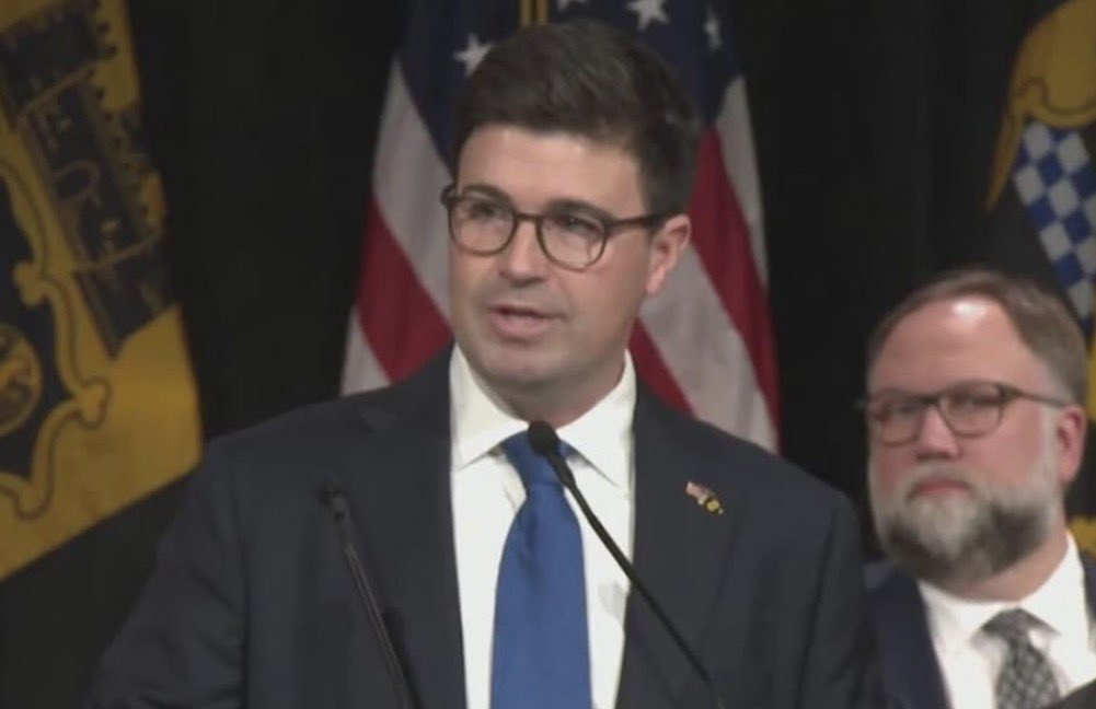 Jennifer Borrasso tweet media