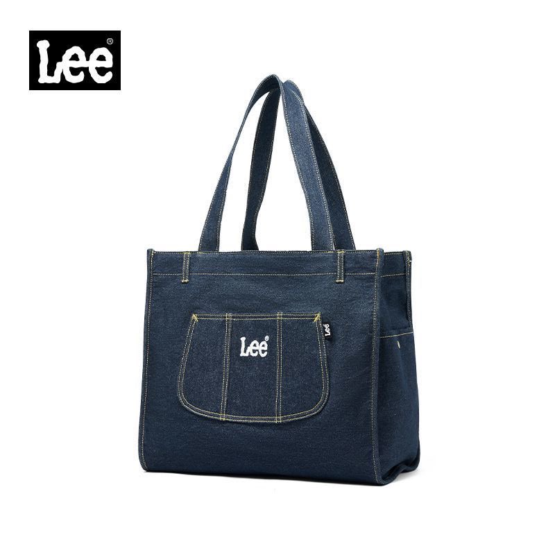 rainmeow_pre's tweet image. LEE Tote Bag รุ่นฮิตจัดโปรลดเหลือใบละ 690฿ ส่งฟรี รอบนี้แบรนด์มีแถมพวงกุญแจน้องม๋าสีชมพูให้ทุกใบเลยน้า 🐶💖 

#กระเป๋าสะพาย #กระเป๋าLee #totebag