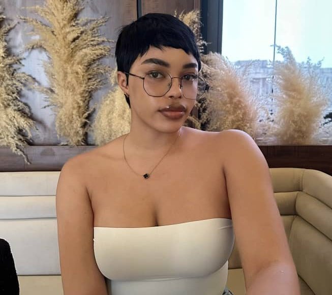 The APAC Liquidity Bridge
The 0G_labs partnership with Alibaba Cloud has evolved into a Confidential VM service. Enterprises in the Asia-Pacific region can now pay for Trusted Execution Environments (TEEs) using $0G. This bridges Web2 corporate to access private cloud-AI compute.