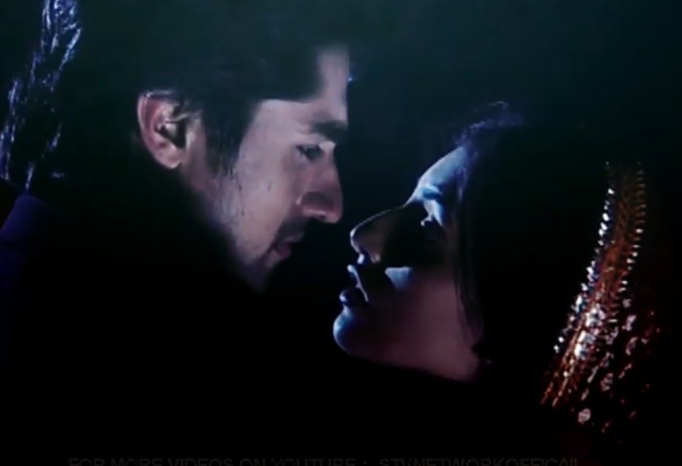 Priyank92865703's tweet photo. 18 years of Kis Desh Mein Hai Mera Dil ❤❤❤

#Harshadchopda #Aditigupta 
#premeer #KDMHMD https://t.co/6KAjfTQxsQ