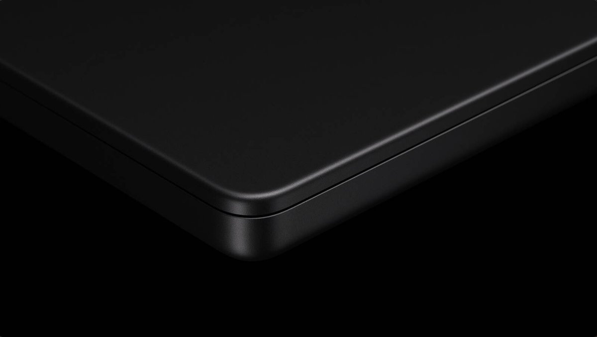 MacRumors.com tweet media