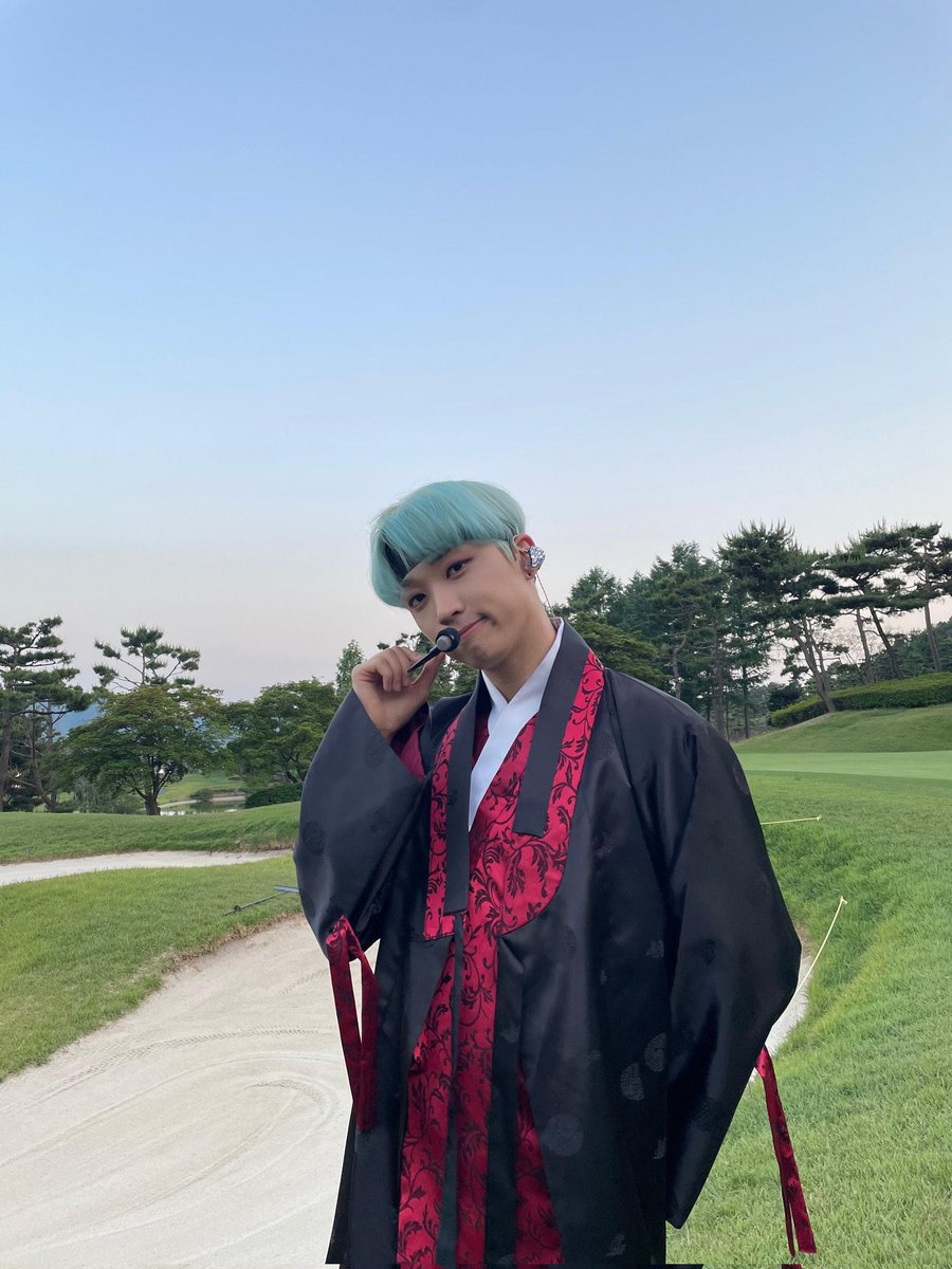 220530 • weverse 

#ARTHUR #아서 #TheKingDom #더킹덤