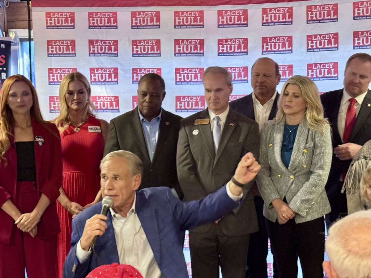 Mano DeAyala tweet media