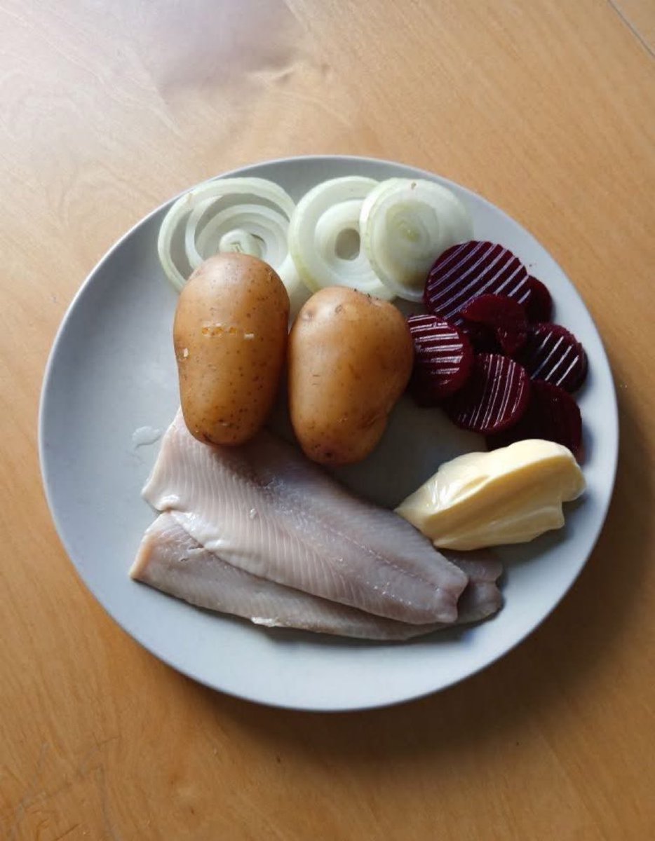 Science girl tweet media