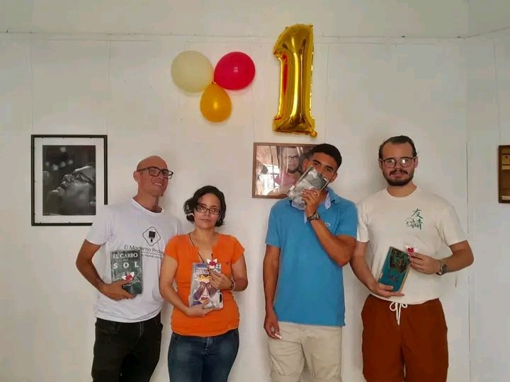 📚 ¡Moderno Prometeo de aniversario! 🥳 con el tema mejores adaptaciones literarias al cine, festejamos un año de creación de esta peña de promoción literaria 🤗 dedicación y trabajo de William Vargas, escritor y anfitrión del mismo💌
#literatura  #AHSGuantánamo  #ElArteNosUne