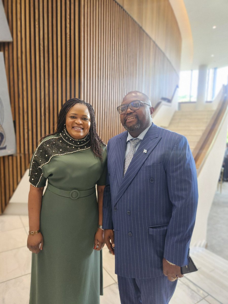 NG Lauria tweet media