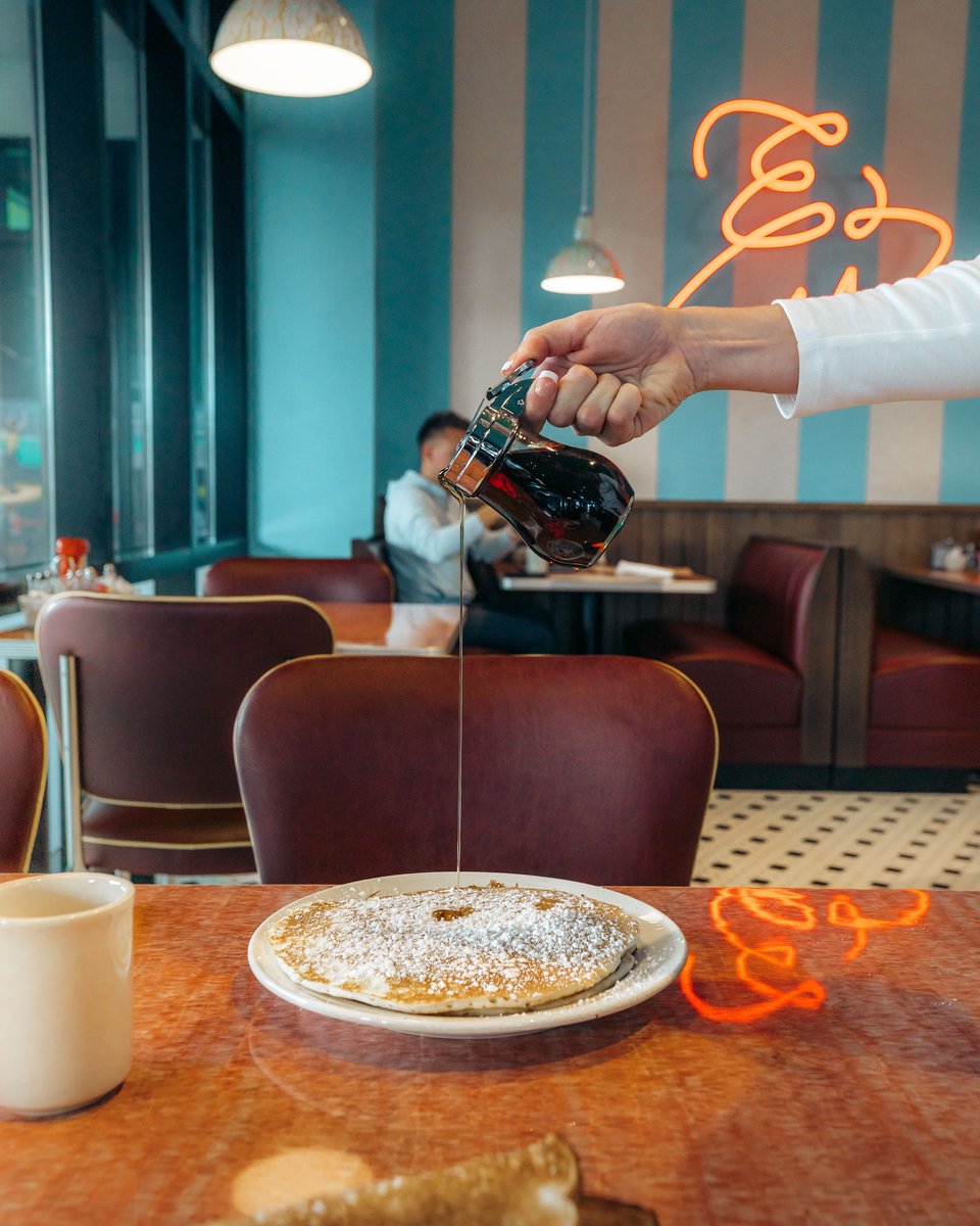 LuminaryHotel's tweet photo. POV: it's the sweetest part of the morning at Ella Mae's. 🥞

[📸: IG/withkaejon + IG/itsmadirawding] https://t.co/R3uBwYqzBk