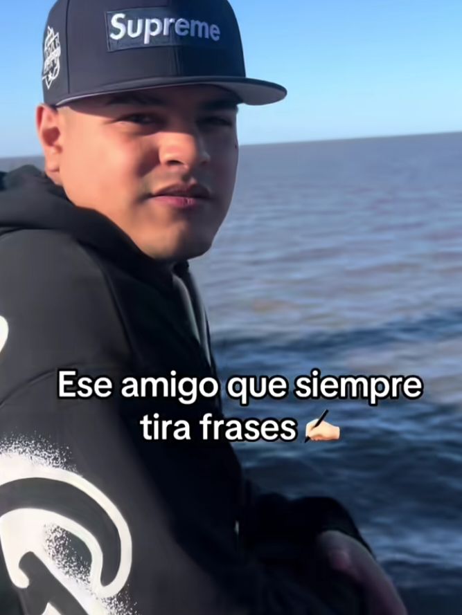 birratina's tweet photo. le estaba contando a una amiga q arranque el dia mal y me dice ningún dia es malo comparado a los dias en los q estabas de novia jaksj q tirabaaa (tiene razón) https://t.co/EfJEL1cnwO