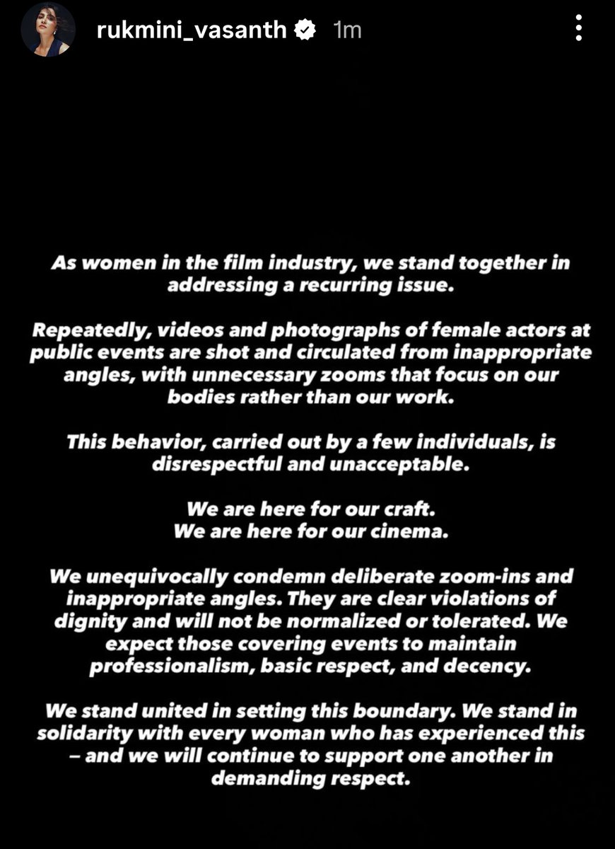 SaiPatapati's tweet photo. @sairaaj44 Okkapudu okka heroine kuda nuvvu vese postlaki ilagae warning ichindi kada thatha @sairaaj44 😂😂 https://t.co/AyxhTxInHx