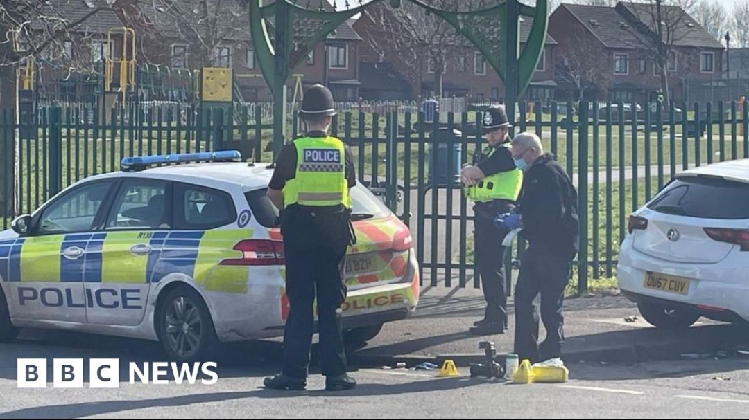 BREAKING: Multiple Stabbings Reported Outside Primary School in Birmingham, Armed Police and Air Ambulance Deployed

Panic unfolded this afternoon on Bridge Street in the Alum Rock area of Birmingham after multiple people were reportedly stabbed outside a primary school,
