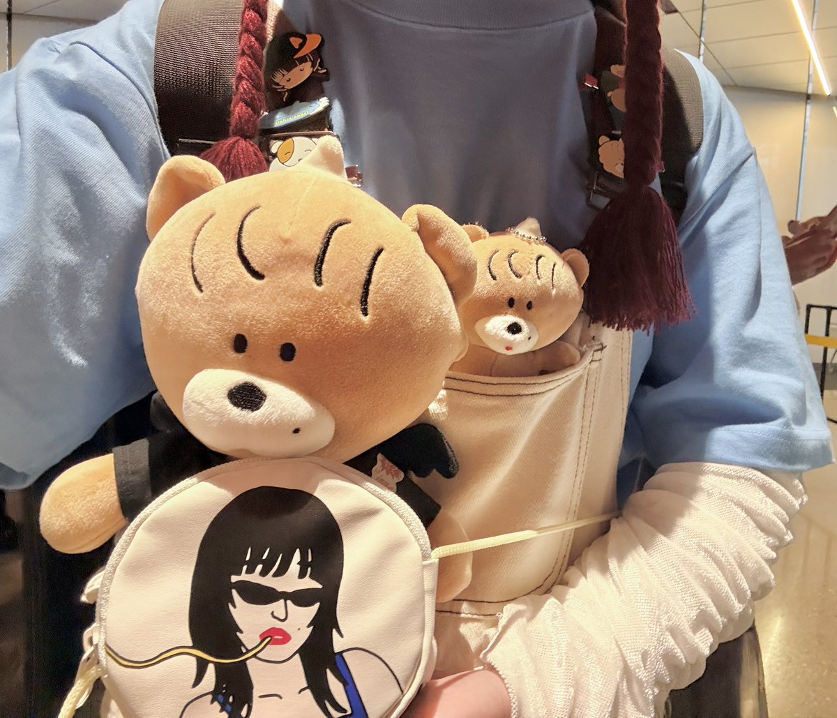 aimyon_m0306's tweet photo. 今日は従姉妹と初めて一緒にいったよ！！
あっという間すぎてまだ聴きたいよ〜🥹
苗字変わる前の最後のライブ💍
@aimyonGtter 次は新しい苗字で行くぞ💕
幸せな時間をありがとう❤️
#あいみょん 
#ピンキープロミスユー https://t.co/YcouTvmEIY