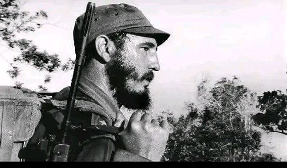 #100AñosConFidel:"Las ideas no mueren ni son derrotadas, ni siquiera cuando mueren aquellos que defienden las ideas, si son justas como lo son nuestras ideas".
#TrinidadDeCuba
#SanctiSpíritusEnMarcha
<a href="/DeivyPrezMartn1/">Deivy Pérez Martín</a>