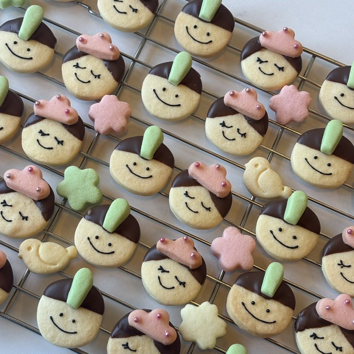 kitafamisa's tweet photo. ひな祭りクッキー作ったよ᱒ᐢ ܸ. . .ᐢ১⋆⭒˚.⋆𝜗𝜚 https://t.co/K2JQ6Fkqcp