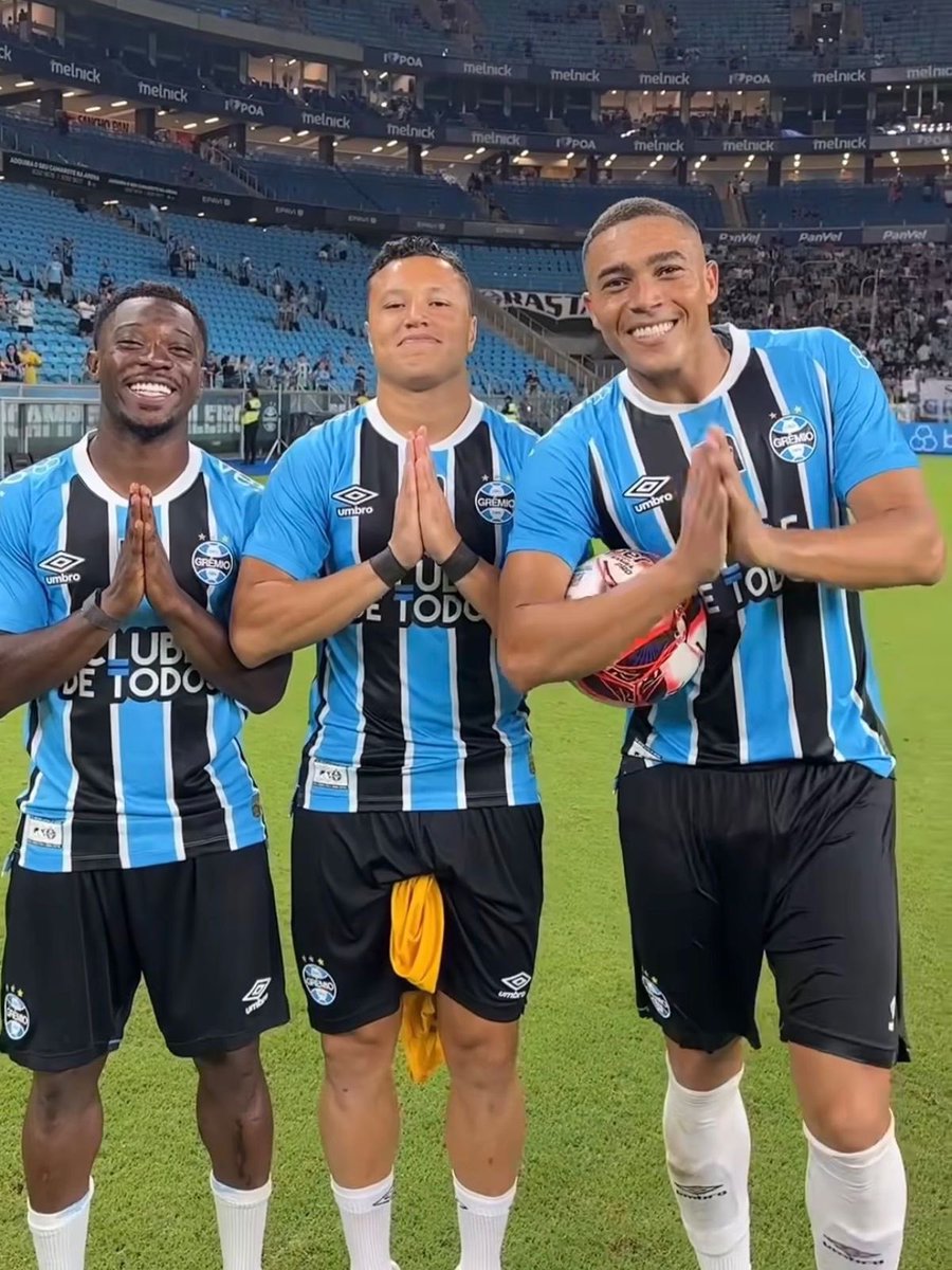 _santzxy's tweet photo. @SCInternacional Moscou e olhou pro lado, mais um drible do Enamorado, CHORA NÃO PUTA, APANHA E FICA CALADA 🤪🤪🤪🤪 https://t.co/OywQYIgzD2