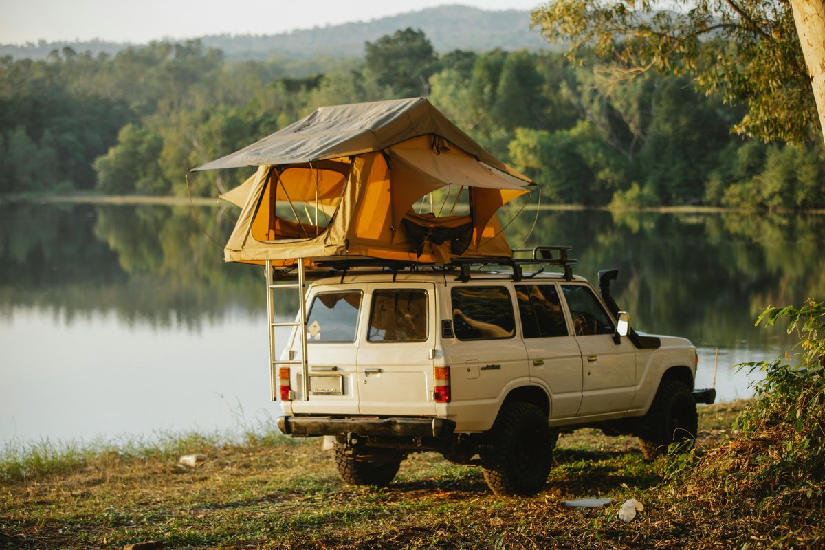 thecampwizard's tweet image. 🚙🏕️ Park. Pop up. Relax by the lake. 🌊
Get ready for your next trip at thecampingwizard.com ✨#TheCampingWizard #RooftopTent #CampingLife #OutdoorAdventure #LakeLife