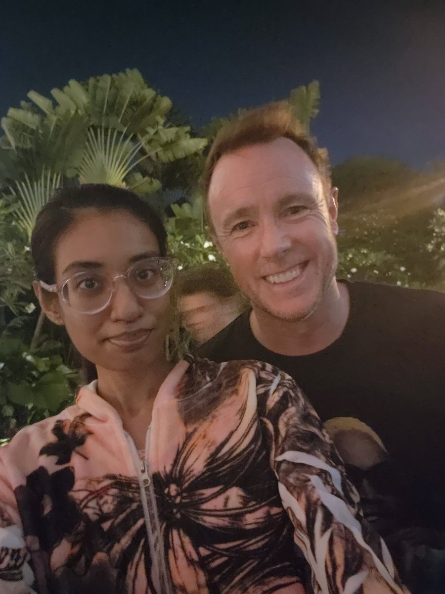 flora_10pink's tweet photo. Thank You @OneRepublic 

#onerepublic #band #musicians #singer https://t.co/O24SNIbUrT