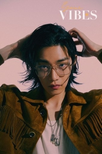 2021-11-01 | #KimJaeYeong has been selected as the new cover model for the 2535 life commentary magazine Your Vibe, unveiling a stunning pictorial that radiates his irresistible and captivating charm. 🔥✨

#KimJaeYoung #김재영 #ReflectionOfYou