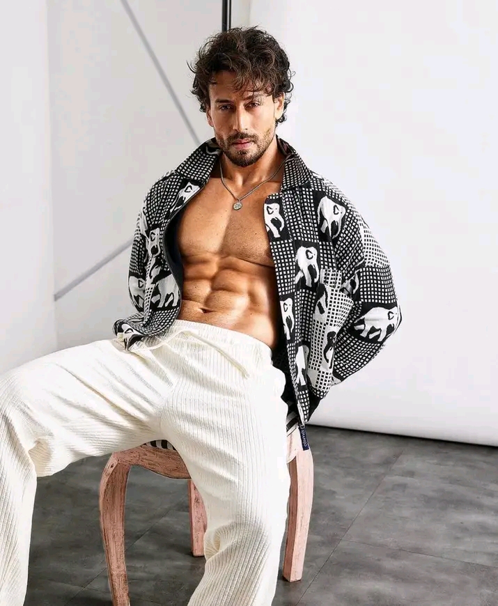 Bahdlex_'s tweet photo. It's world 🌏 #TigerShroff Day 🍿 🍾 🎈 🥂 🍷

#HappyBirthdayTigerShroff 🙅 🎉 🎁
 Wishing you a day filled with joy, laughter,
 A𝒈𝒆 𝒊𝒔 𝒋𝒖𝒔𝒕 𝒂 𝒏𝒖𝒎𝒃𝒆𝒓🍿🍬🎈🎉 #Celebrities #Bahdlexbirthday #March3 #March3rd #March2026 #bahdlexempire #HBD #bahdlexblog #bahdlex #March https://t.co/A0W5UqUBrq
