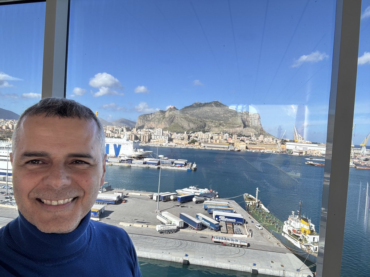 AdanRobayna's tweet photo. Recorrí ciudades que no eran mías… El 06/0/3/2026 “Quizás” sabrán por qué …
#Próximamente #newsingle #adánrobayna #popespañol https://t.co/87bWCam4oJ