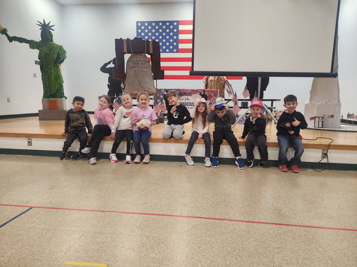 PLC Bears 💙🐻💛 tweet media