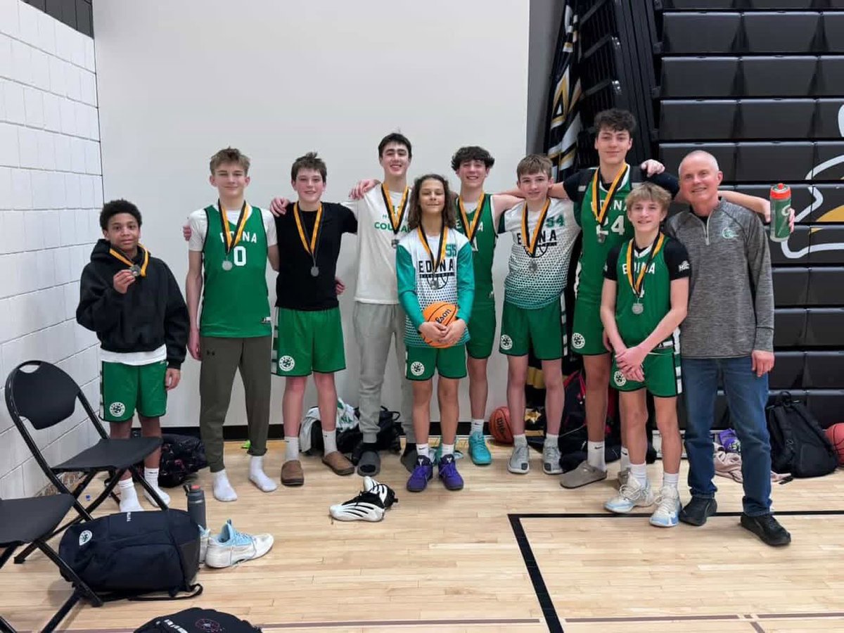 edinabasketball's tweet photo. Edina B8 Black with a solid effort in Burnsville over the weekend good for 3rd place. Keep working boys! 🐝🏀🙌 https://t.co/hJ9qkDt4qu