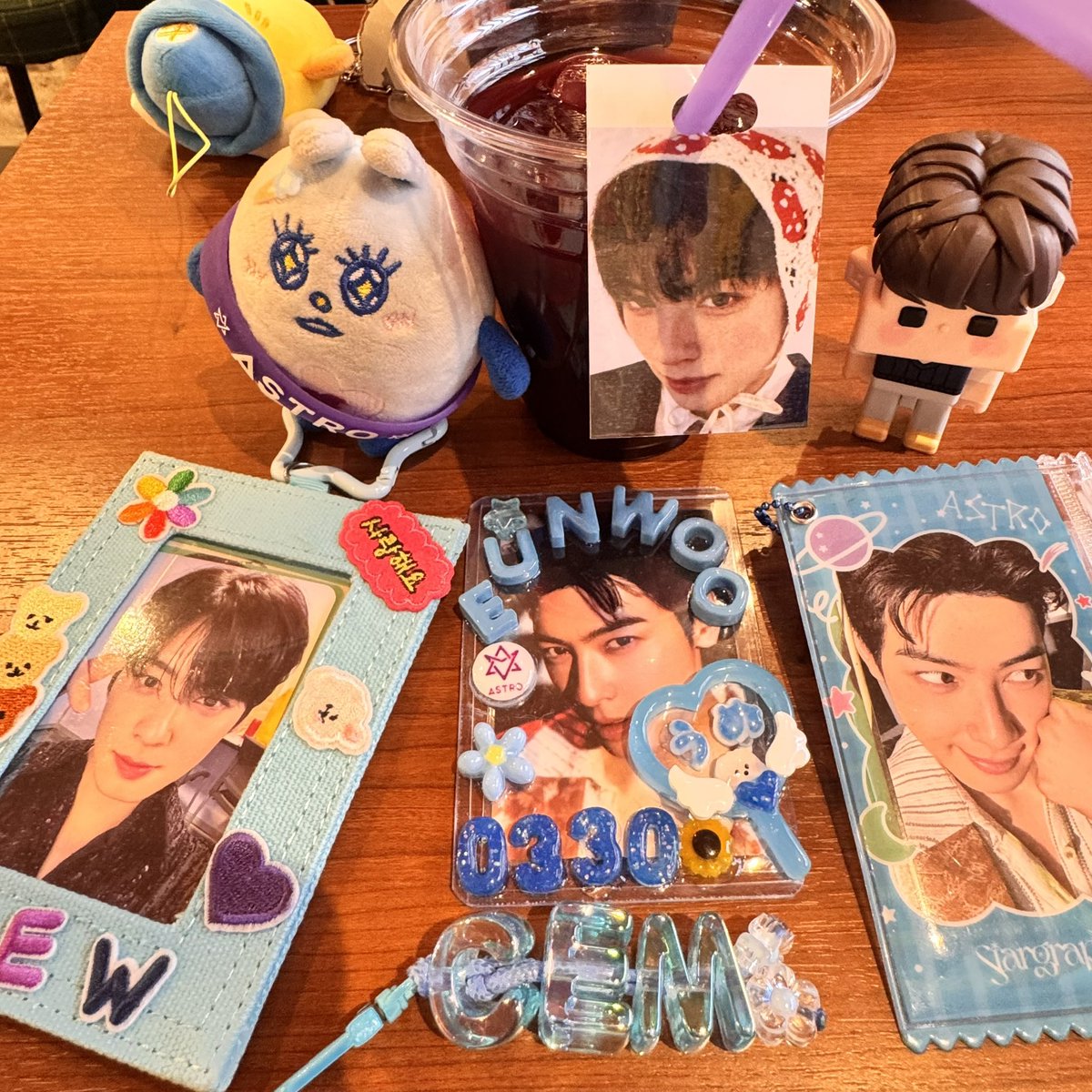 cafe M cubeさん @makii3256420601 にも行けた😍ASTRO空間💜最高すぎた