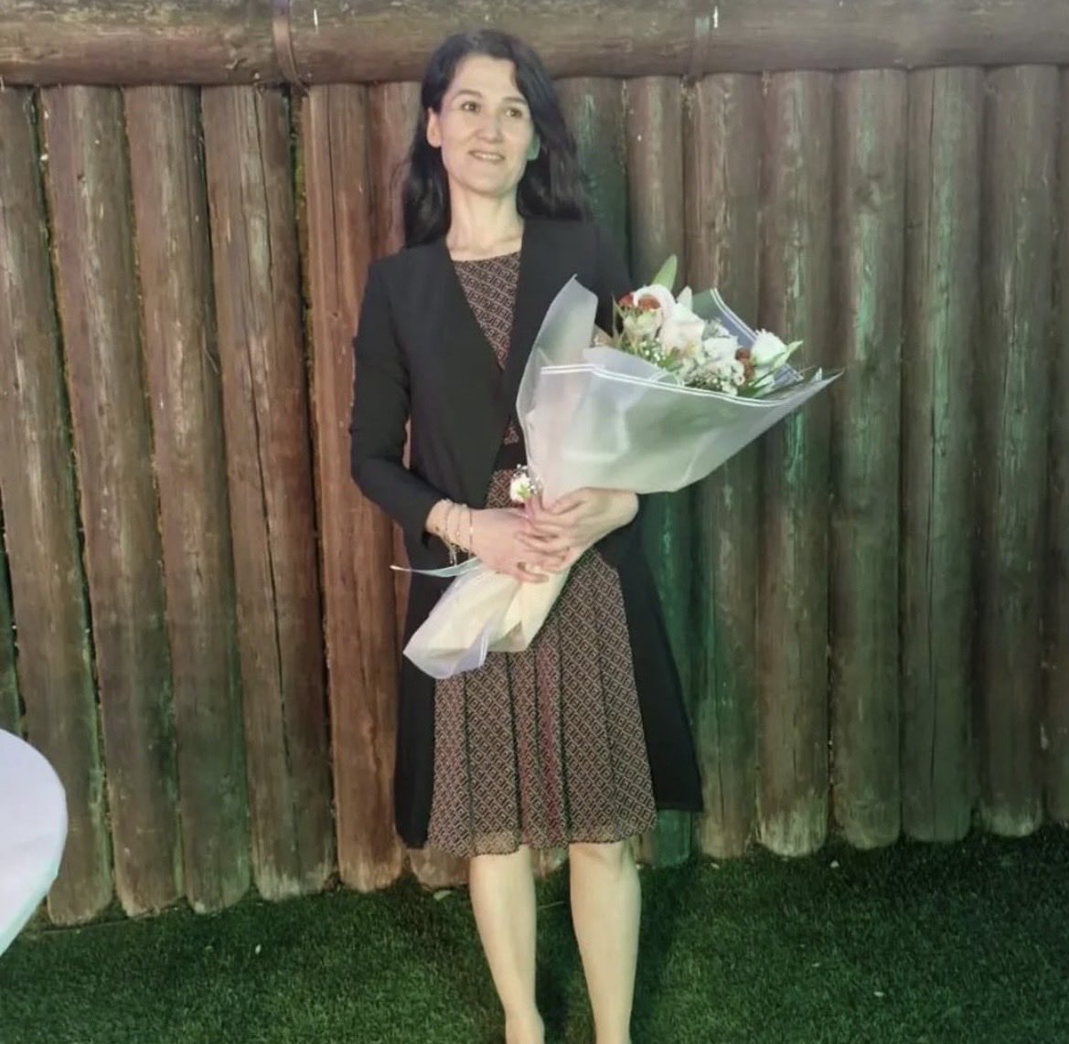 Gencecik öğretmen Fatma Nur Çelik, İstanbul Çekmeköy’de görev yaptığı lisede 17 yaşındaki bir öğrencisinin bıçaklı saldırısı sonucu hayatını kaybetti.

Fatma öğretmen daha önce “can güvenliğimiz yok” diye uyarıda bulunurken yetkililer neredeydi?

Okulları güvenli alanlar olmaktan