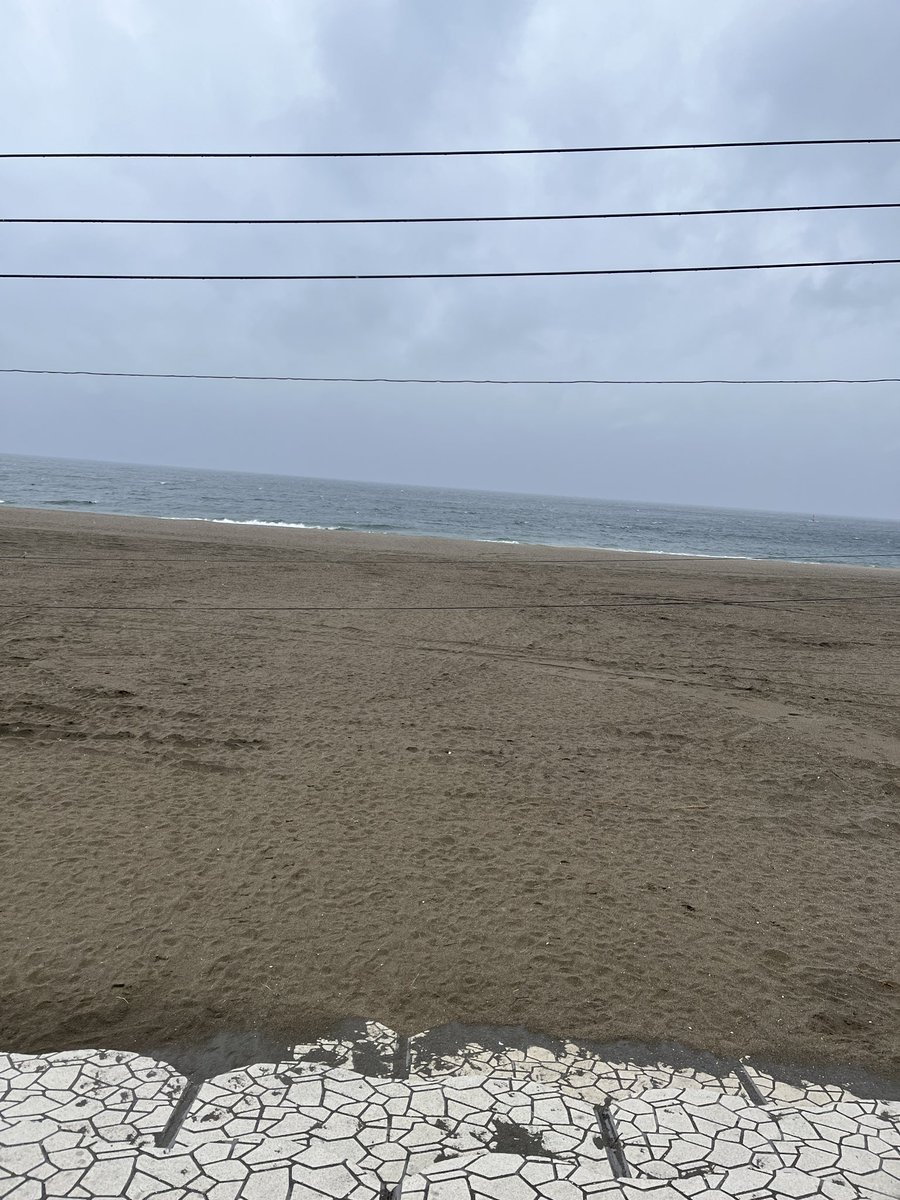 EducateOf's tweet photo. リア友とボーリング行って、最後は同じスコアで着地した笑
三浦海岸も生憎の雨で荒れてた…
来年は桜の咲く時期にリベンジしたいところ。 https://t.co/p4exsBdZta
